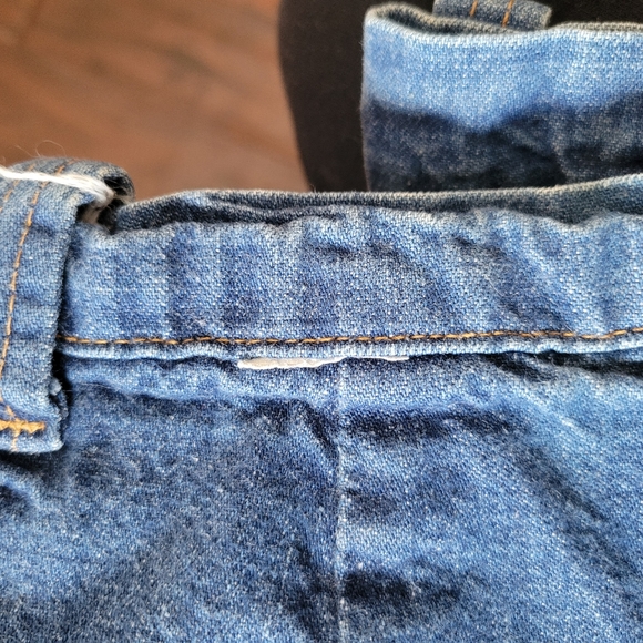 Vintage 1970s High Waisted Denim Shorts with Diamond Lattice Design - Picture 7 of 9